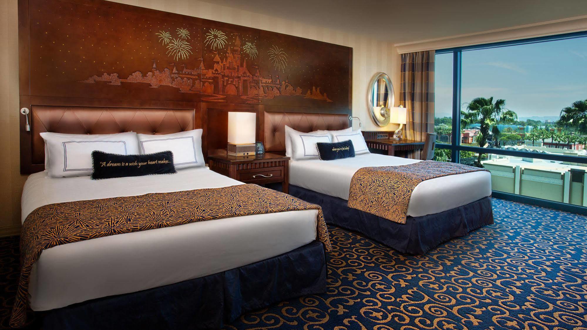 Disneyland Hotel Anaheim Exterior foto
